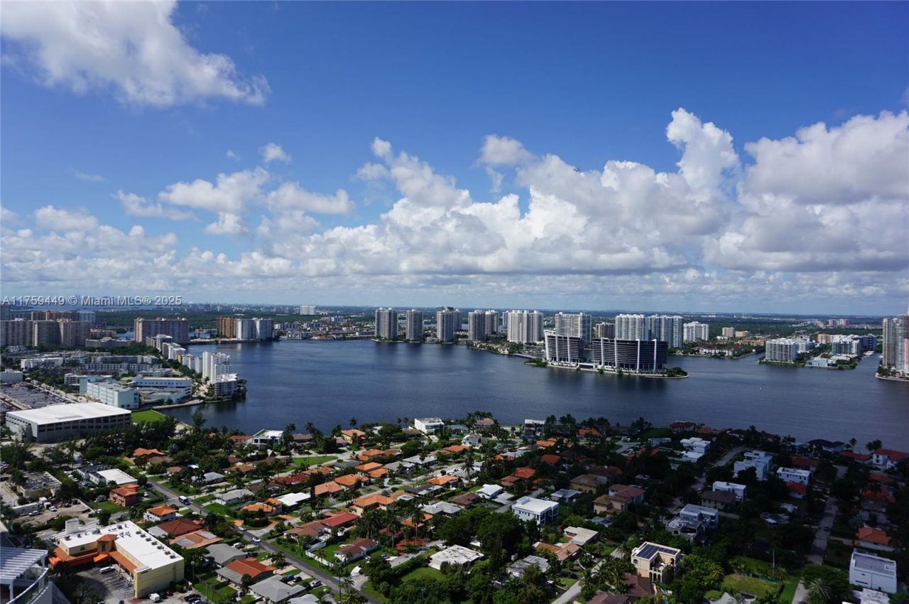 18975 SE Collins Ave, Unit 3405, Sunny Isles Beach, FL 33160 Photo