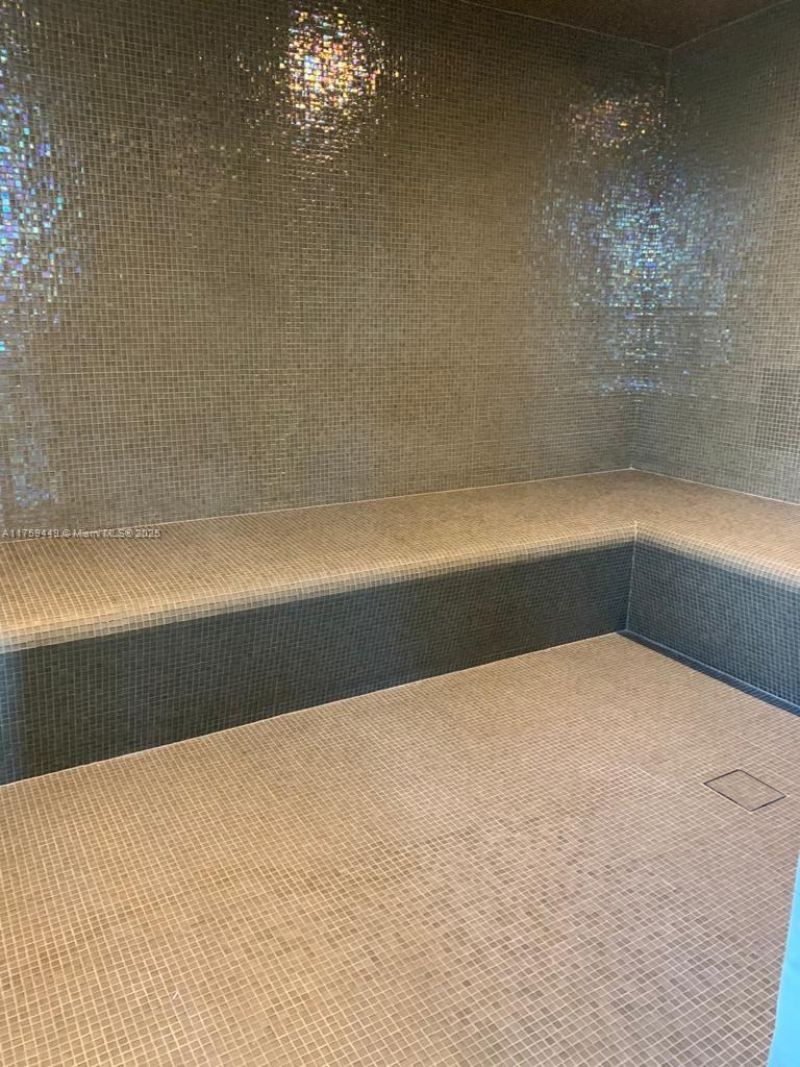 18975 SE Collins Ave, Unit 3405, Sunny Isles Beach, FL 33160 Photo