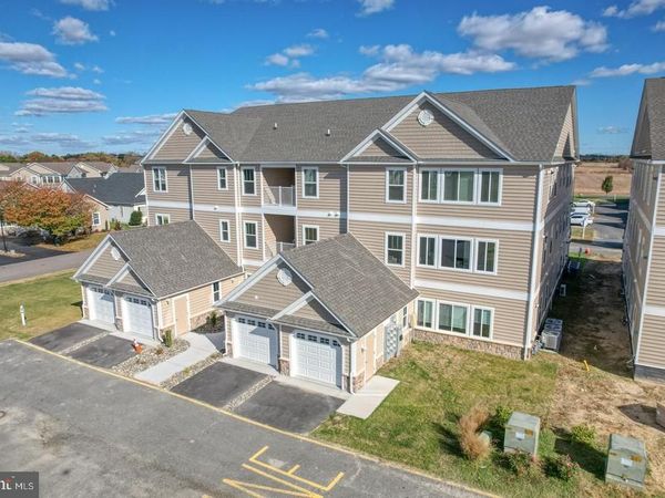 4902 E PEBBLE LN, Unit E, MILFORD, DE 19963