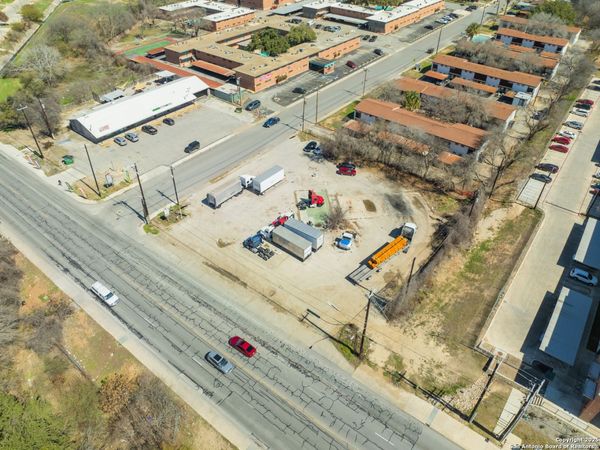 7118 S New Braunfels Ave, San Antonio, TX 78223