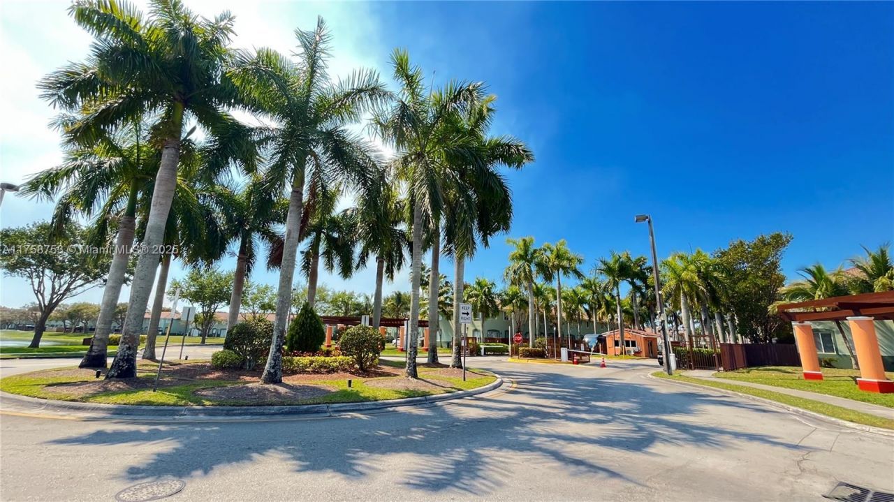 2462 SE 15th Pl, Unit 339, Homestead, FL 33035 Photo