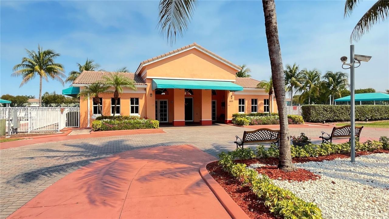 2462 SE 15th Pl, Unit 339, Homestead, FL 33035 Photo