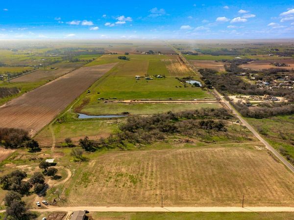 11038 County Road 584, LaCoste, TX 78039