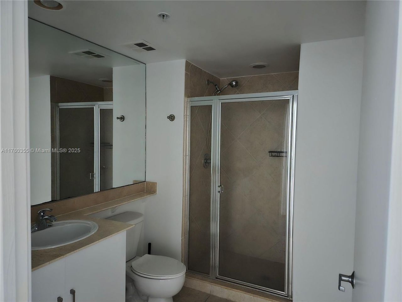 325 S Biscayne Blvd, Unit 415, Miami, FL 33131 Photo