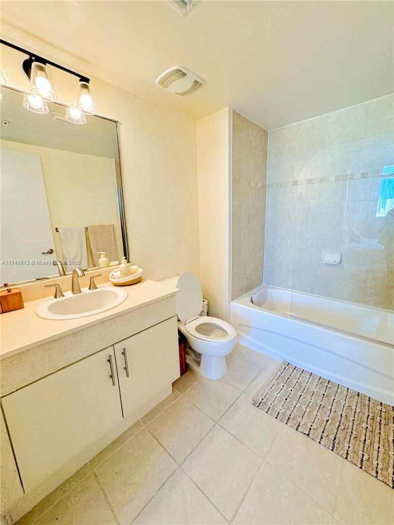 1861 NW S River Dr, Unit 2609, Miami, FL 33125 Photo