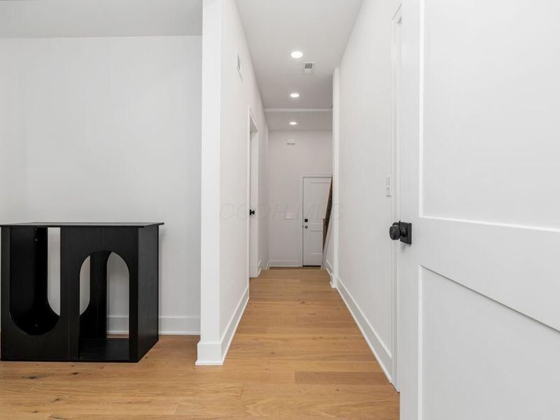 1095 W 3rd Avenue, Columbus, OH 43212 Photo 11