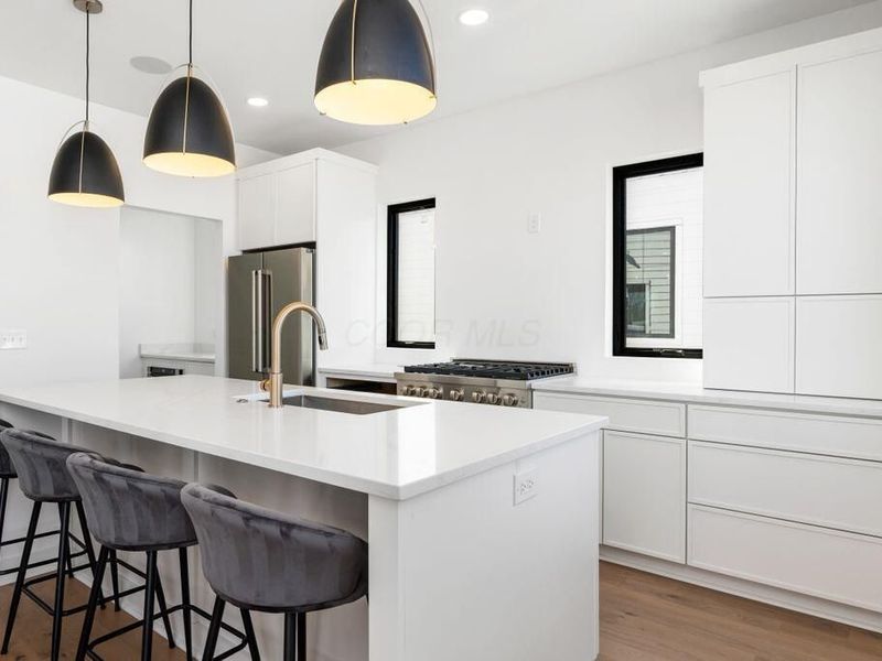 1095 W 3rd Avenue, Columbus, OH 43212 Photo 21