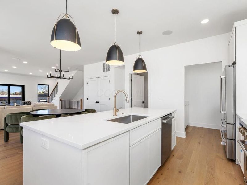 1095 W 3rd Avenue, Columbus, OH 43212 Photo 22