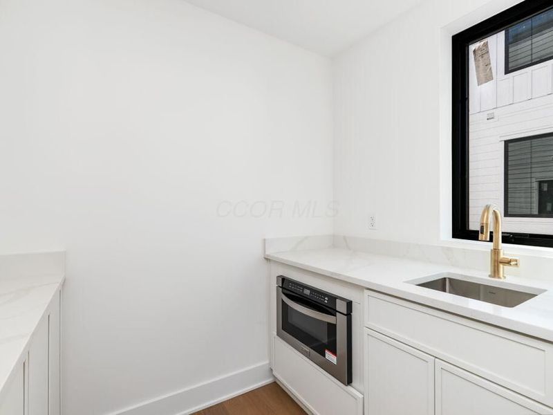 1095 W 3rd Avenue, Columbus, OH 43212 Photo 24