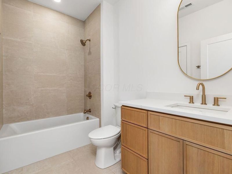 1095 W 3rd Avenue, Columbus, OH 43212 Photo 8