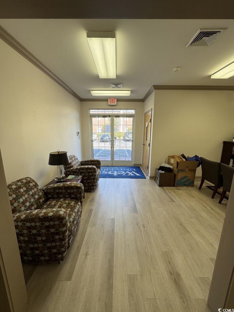 4589 Oleander Dr. Photo 35