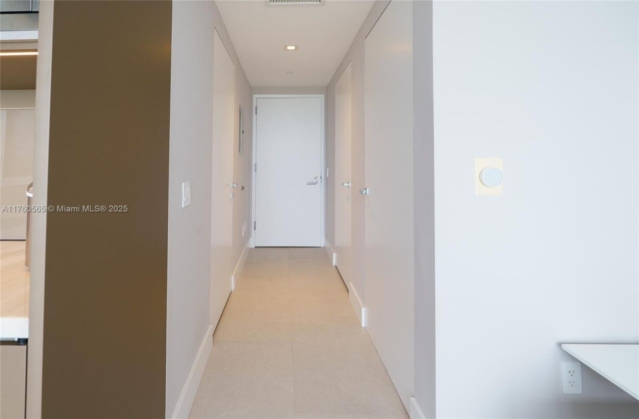 18975 Collins Ave, Unit Cabana 27, Sunny Isles Beach, FL 33160 Photo