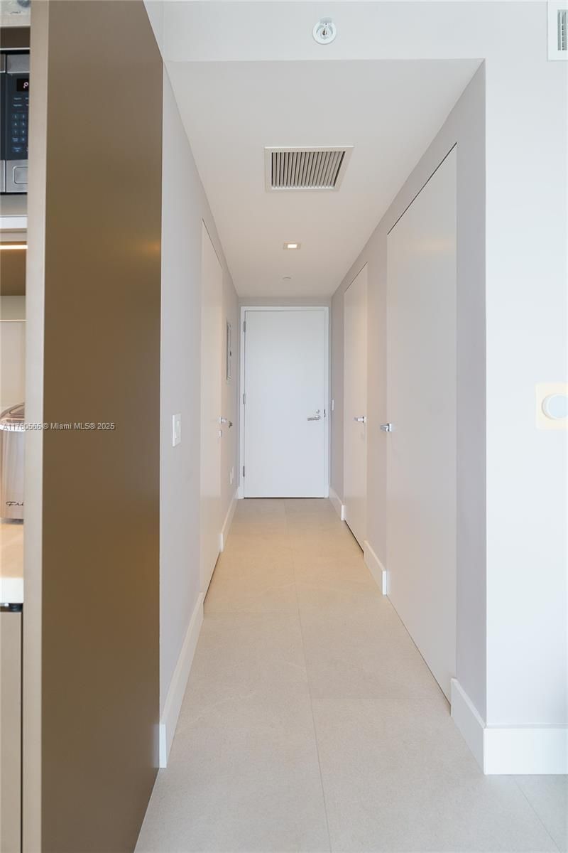 18975 Collins Ave, Unit Cabana 27, Sunny Isles Beach, FL 33160 Photo