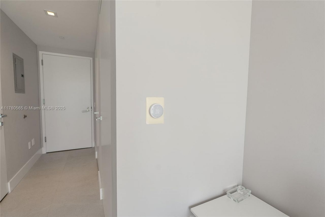 18975 Collins Ave, Unit Cabana 27, Sunny Isles Beach, FL 33160 Photo