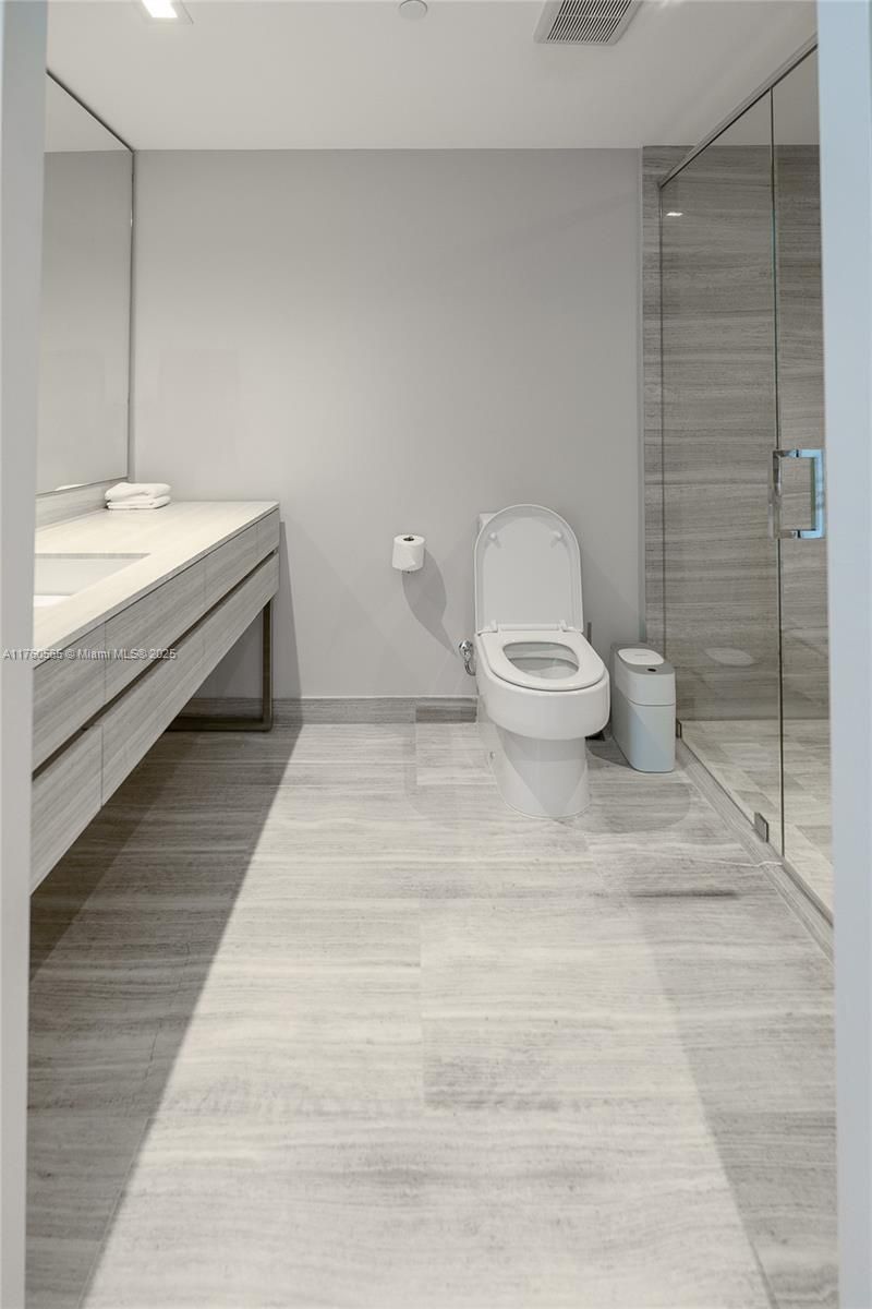 18975 Collins Ave, Unit Cabana 27, Sunny Isles Beach, FL 33160 Photo