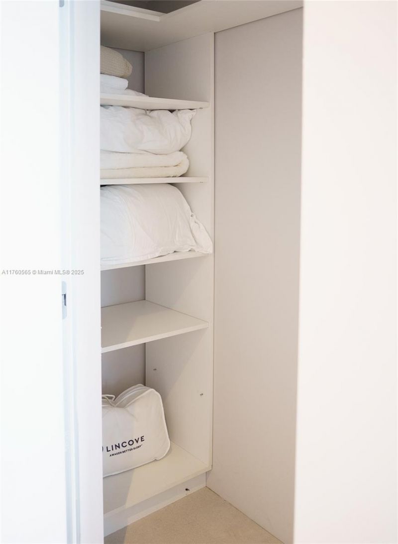 18975 Collins Ave, Unit Cabana 27, Sunny Isles Beach, FL 33160 Photo