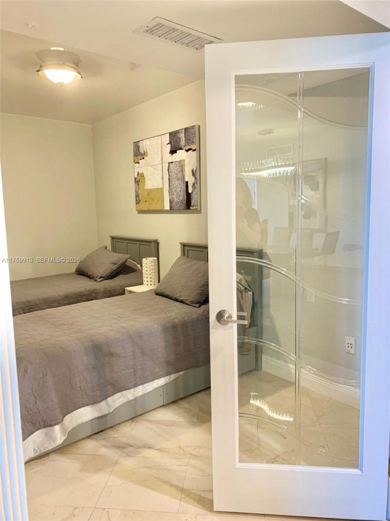 1830 S Ocean Dr, Unit 1503, Hallandale Beach, FL 33009 Photo