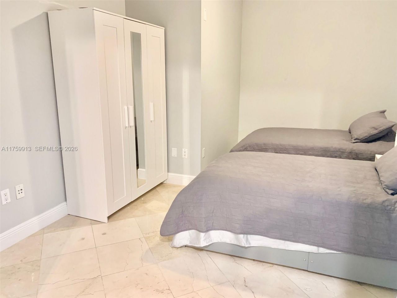 1830 S Ocean Dr, Unit 1503, Hallandale Beach, FL 33009 Photo