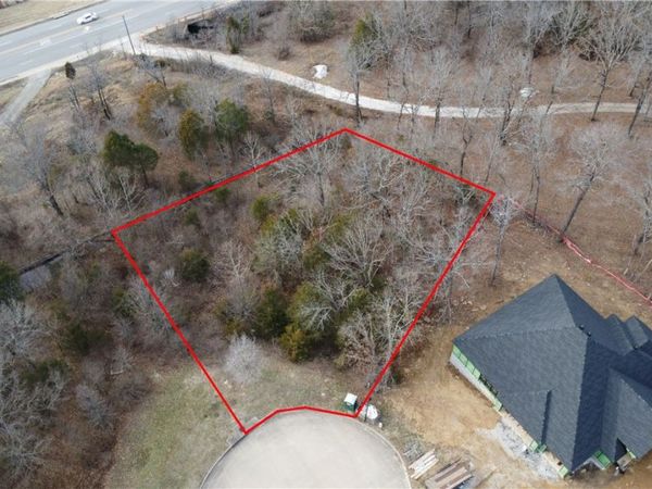 2602 E Red Deer Court, Fayetteville, AR 72701