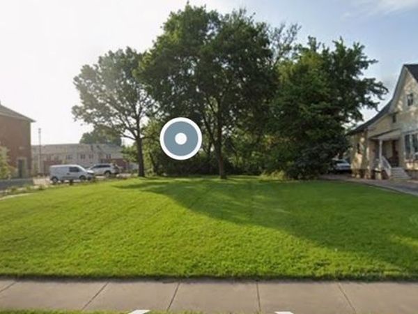 625 S Lake Street, Aurora, IL 60506