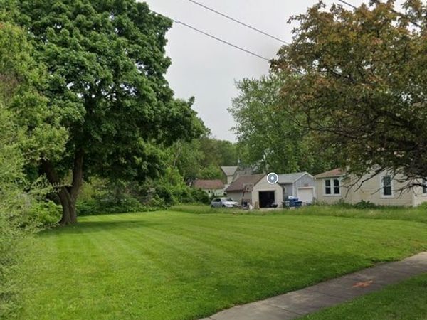 773 Aurora Avenue, Aurora, IL 60505