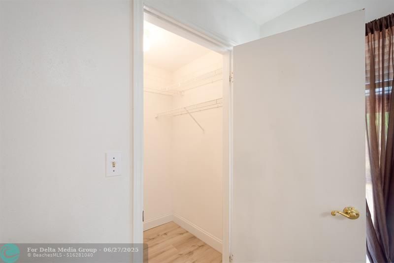 2440 NW 33rd St, Unit 1808, Oakland Park, FL 33309 Photo