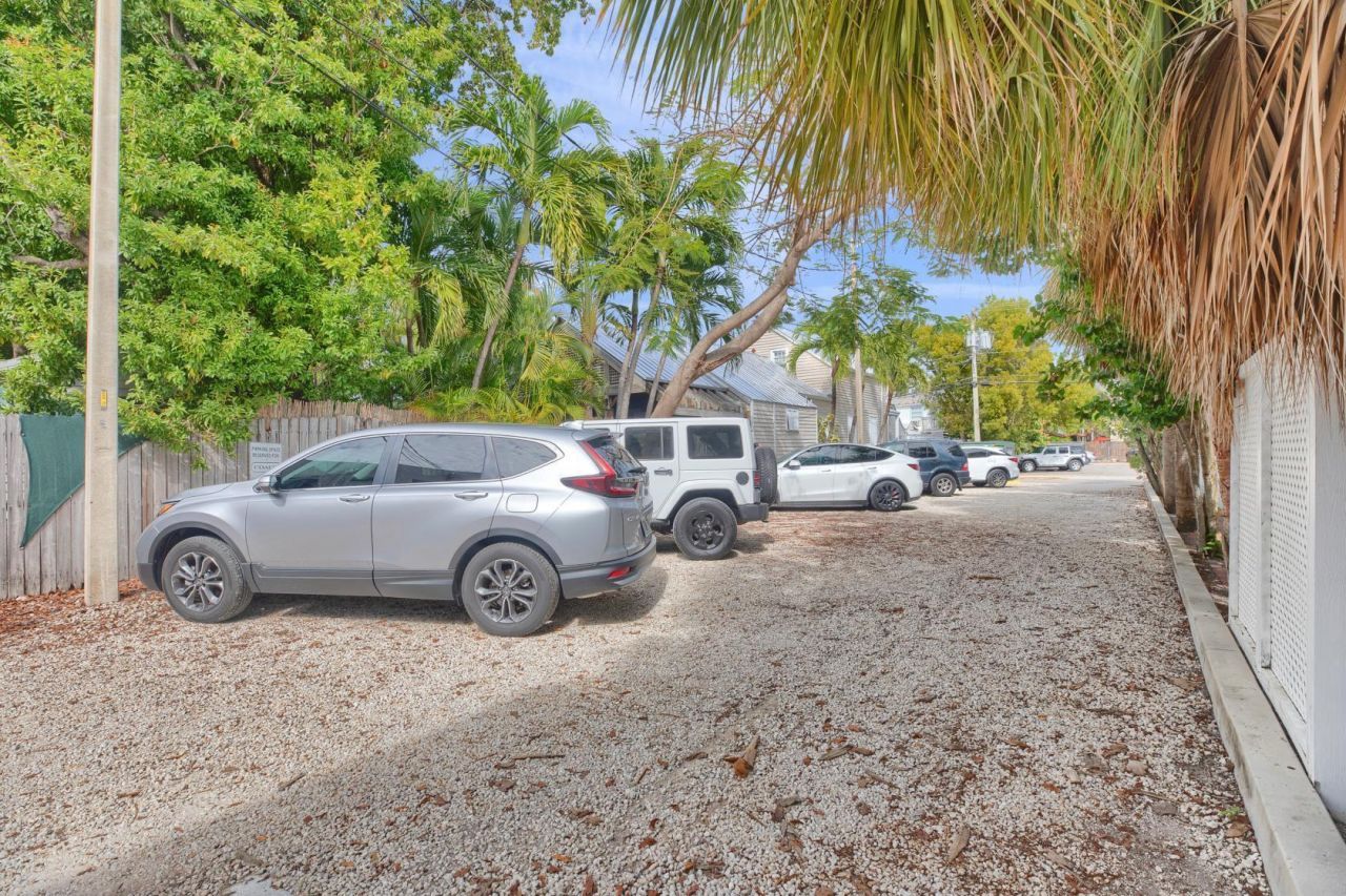 517 Duval & 518 Bahama Street, Key West, FL 33040 Photo