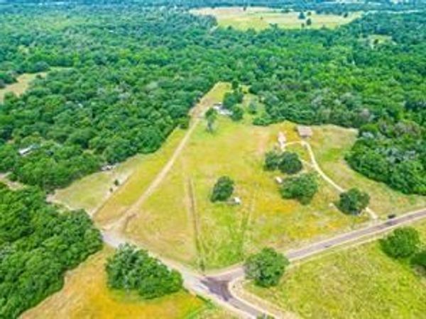 155 F County Road 430, Buffalo, TX 75831