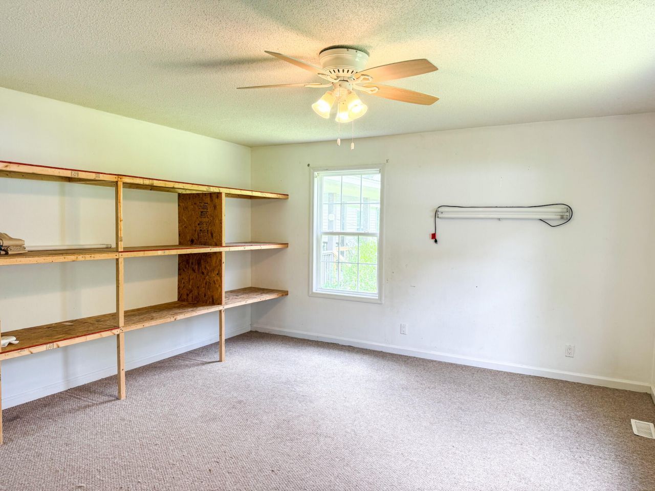 60 Caboose Court Photo 9