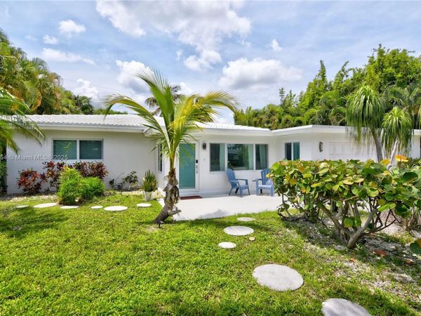 262 Bombay Ave, Lauderdale By The Sea, FL 33308