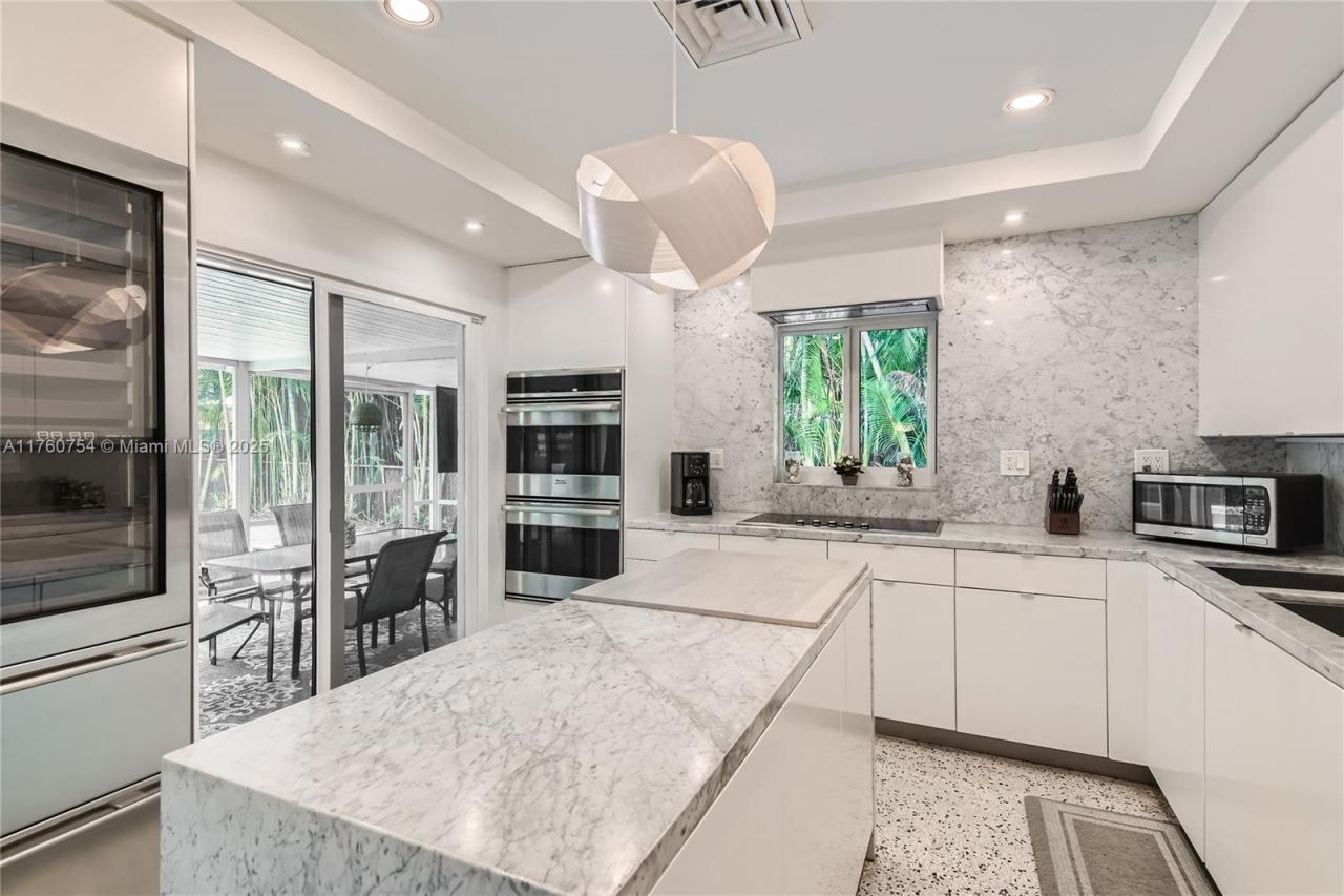 262 Bombay Ave, Lauderdale by the Sea, FL 33308 Photo