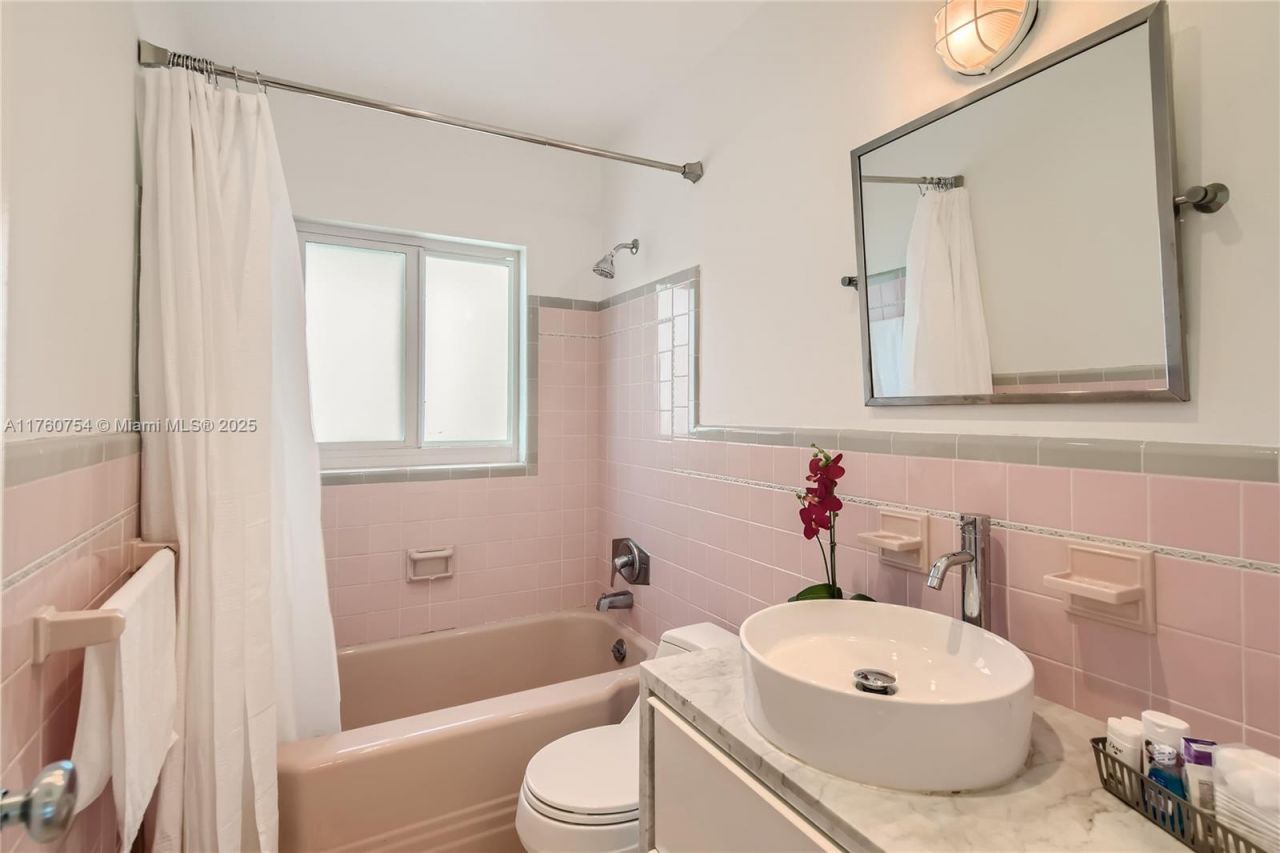 262 Bombay Ave, Lauderdale by the Sea, FL 33308 Photo