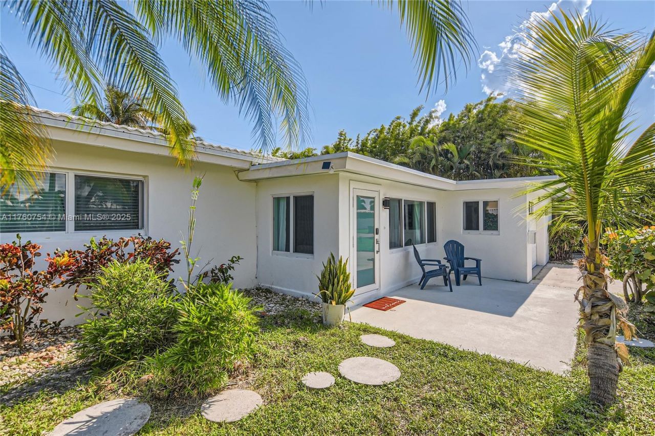 262 Bombay Ave, Lauderdale by the Sea, FL 33308 Photo