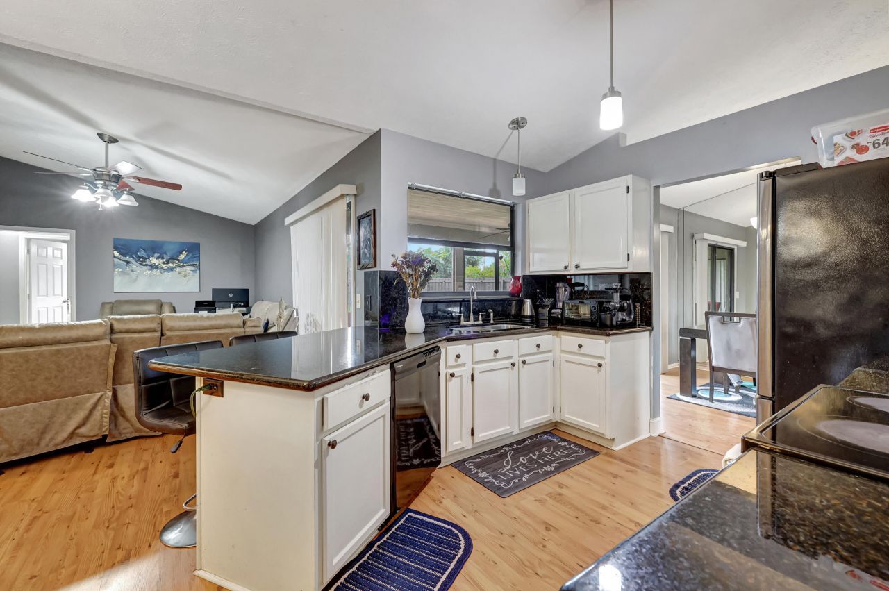 284 SW N Quick Circle, Port Saint Lucie, FL 34953 Photo