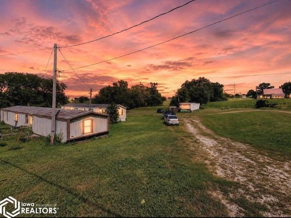 603 S 200th, Sigourney, IA 52591