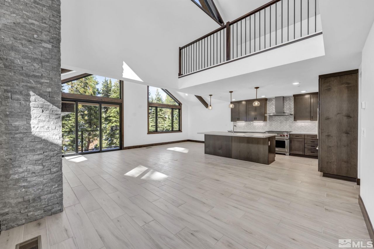 146 Sierra Colina Drive, Unit 34, Stateline, NV 89449 Photo