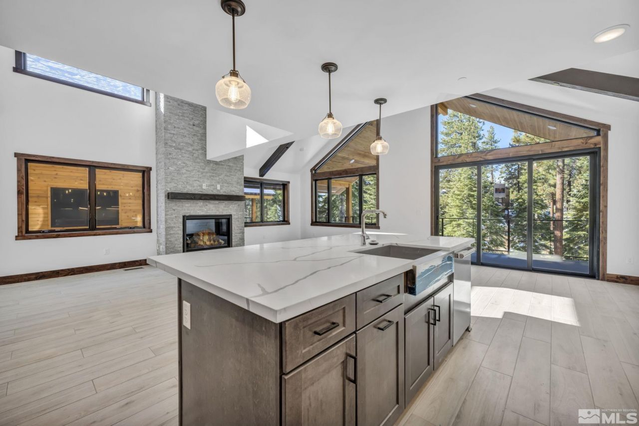 146 Sierra Colina Drive, Unit 34, Stateline, NV 89449 Photo