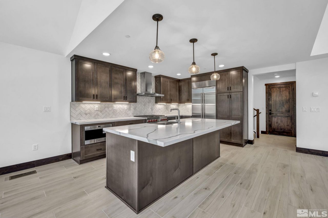 146 Sierra Colina Drive, Unit 34, Stateline, NV 89449 Photo