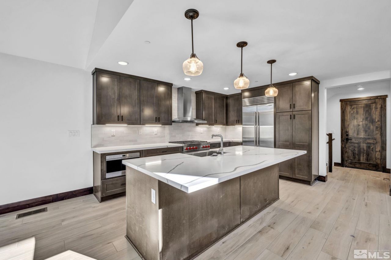 146 Sierra Colina Drive, Unit 34, Stateline, NV 89449 Photo