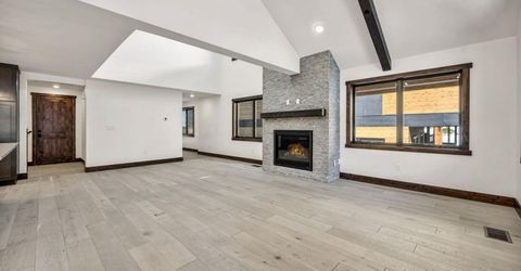 157 Sierra Colina Drive, Unit 9, Stateline, NV 89449 Photo