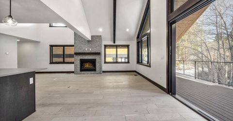 157 Sierra Colina Drive, Unit 9, Stateline, NV 89449 Photo