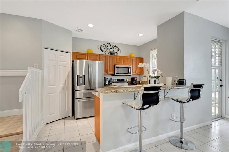 2037 Nassau Dr, Unit 2037, Riviera Beach, FL 33404 Photo