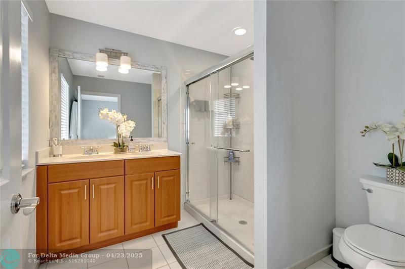 2037 Nassau Dr, Unit 2037, Riviera Beach, FL 33404 Photo