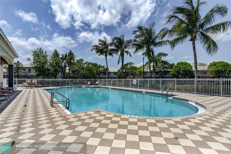 2037 Nassau Dr, Unit 2037, Riviera Beach, FL 33404 Photo
