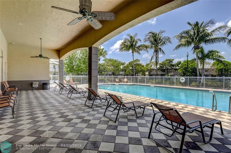 2037 Nassau Dr, Unit 2037, Riviera Beach, FL 33404 Photo