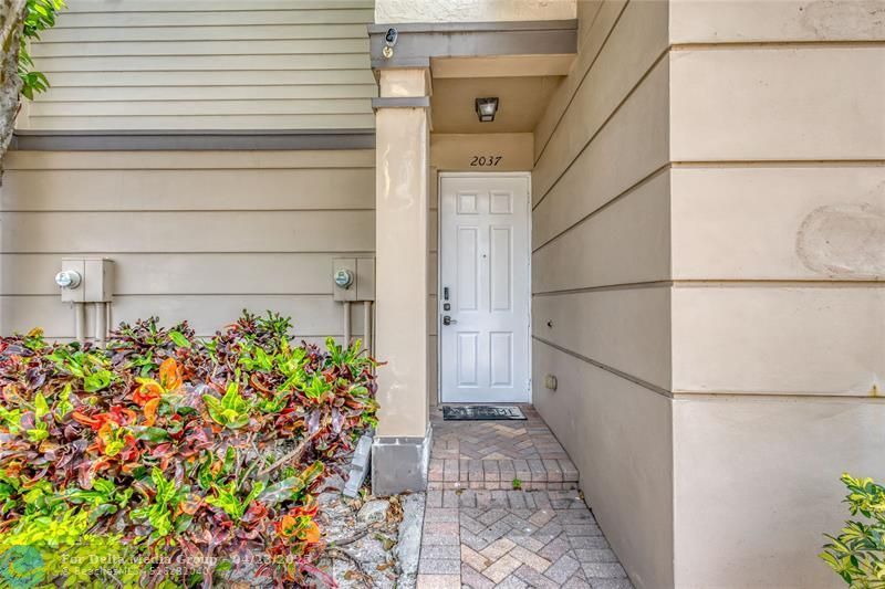 2037 Nassau Dr, Unit 2037, Riviera Beach, FL 33404 Photo