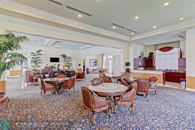 2037 Nassau Dr, Unit 2037, Riviera Beach, FL 33404 Photo