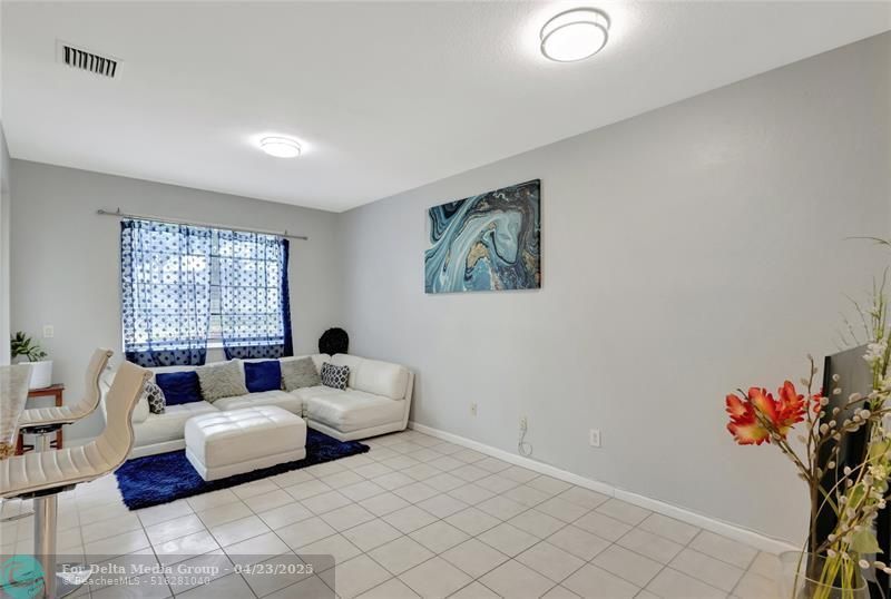 2037 Nassau Dr, Unit 2037, Riviera Beach, FL 33404 Photo