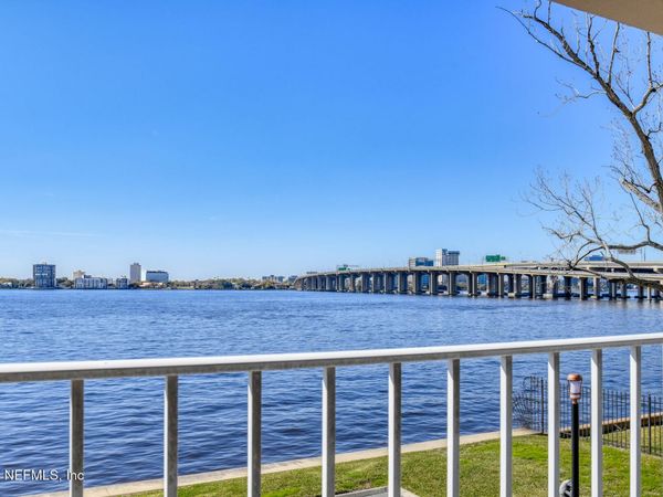 1520 LE BARON Avenue, Unit 1520, Jacksonville, FL 32207