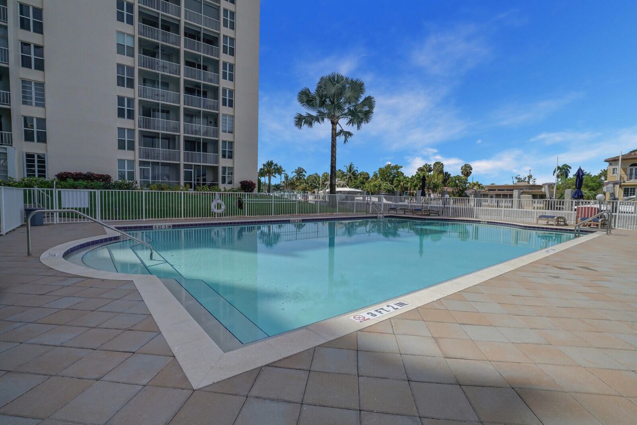 1391 S Ocean Boulevard, Unit 805, Pompano Beach, FL 33062 Photo
